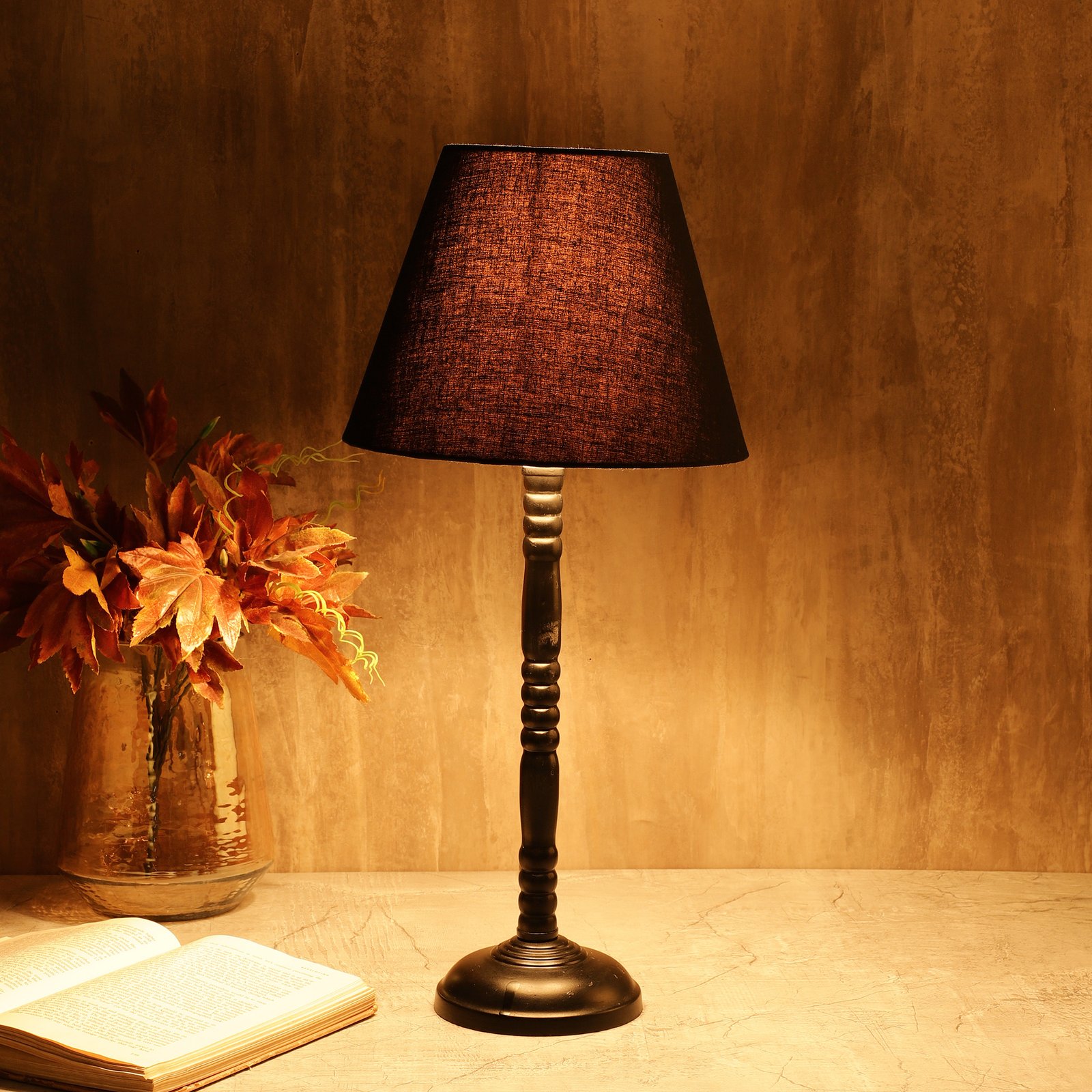 Metal Table Lamp Suitable For Bedroom Office And Living Room, Pack Of 1(Complete Set)