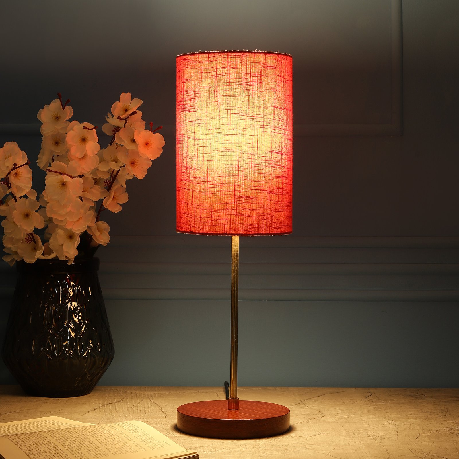 Elegant Table Lamp Suitable For Bedroom Office And Living Room, Pack Of 1(Complete Set)
