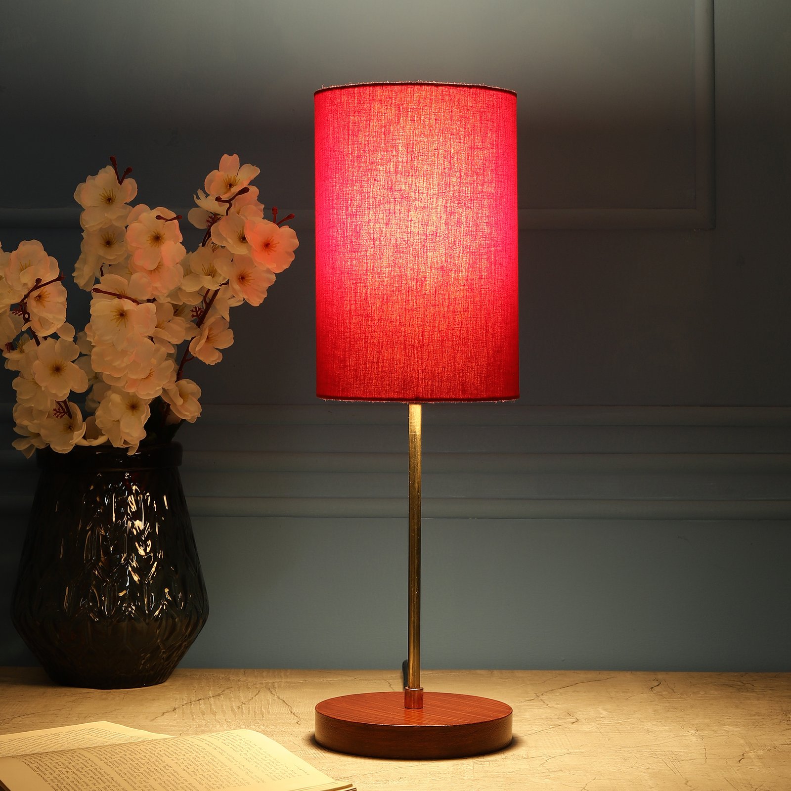 Elegant Table Lamp Suitable For Bedroom Office And Living Room, Pack Of 1(Complete Set)