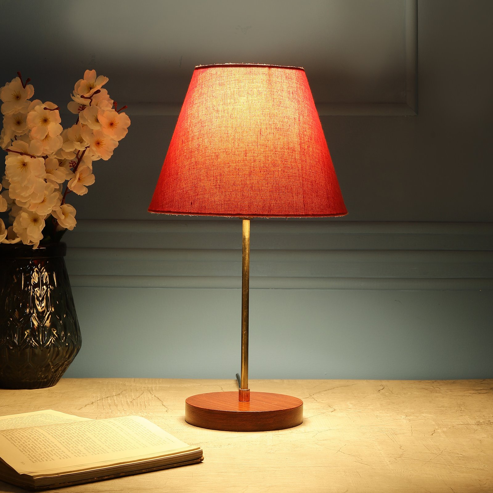 Elegant Table Lamp Suitable For Bedroom Office And Living Room, Pack Of 1(Complete Set)