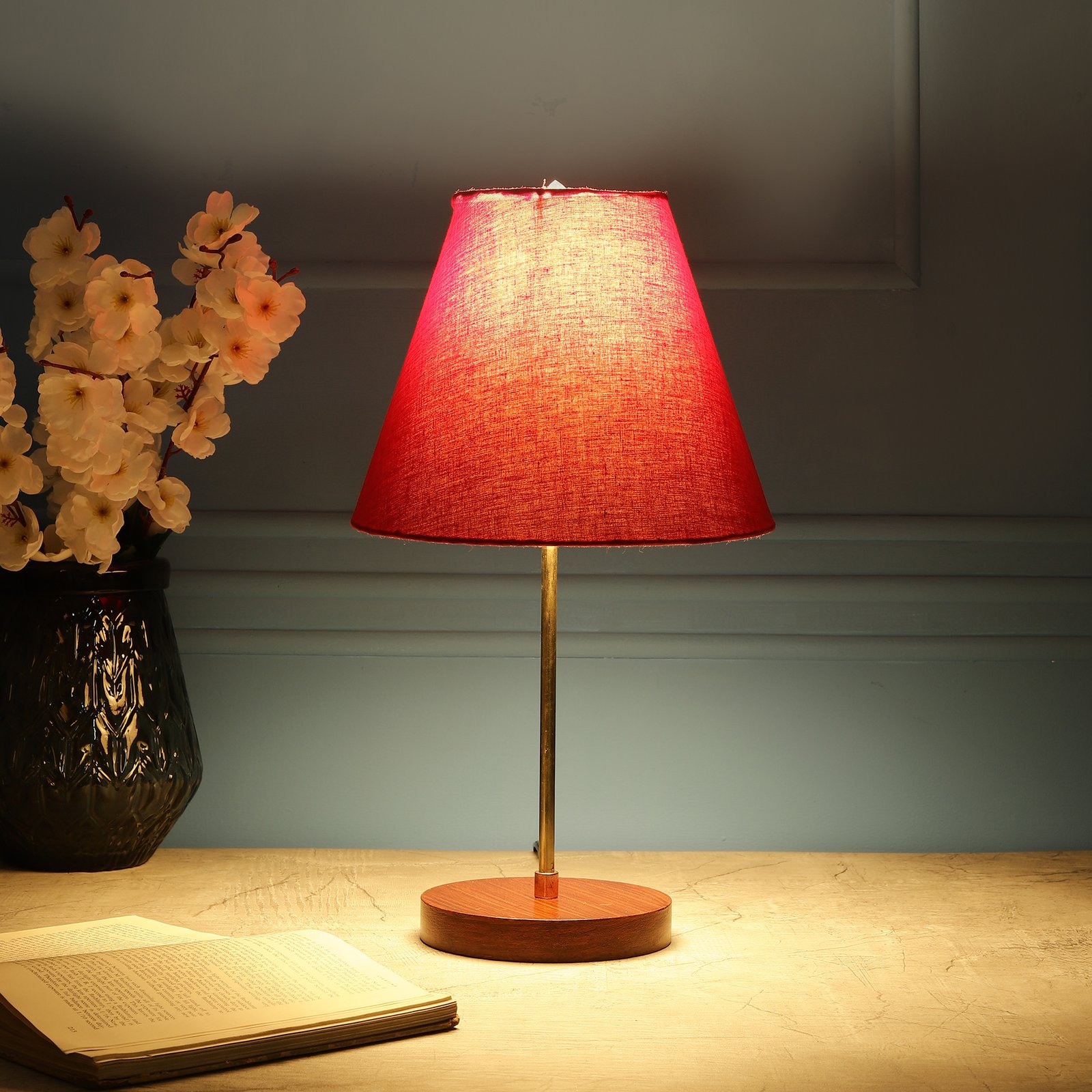Elegant Table Lamp Suitable For Bedroom Office And Living Room, Pack Of 1(Complete Set)