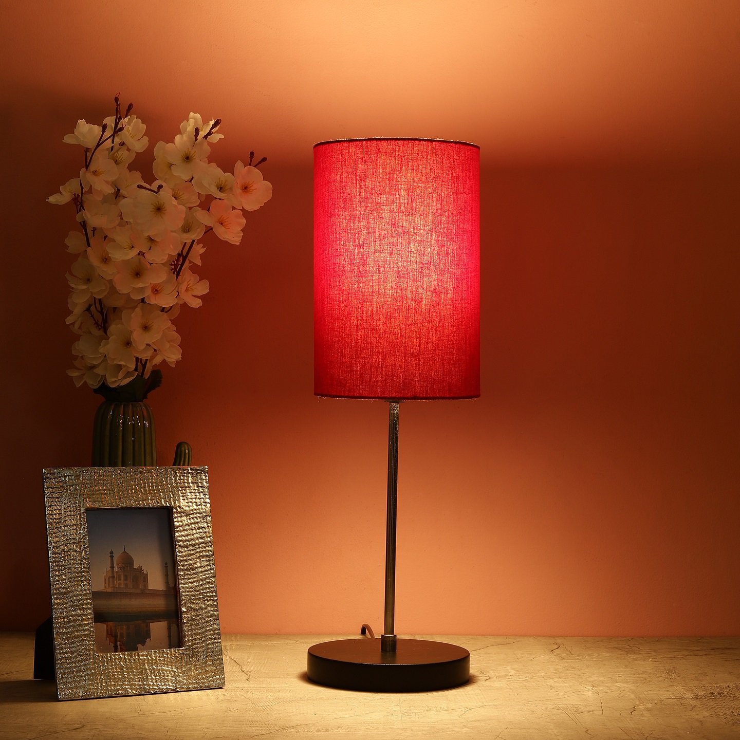 Silver Metal Table Lamp Suitable For Bedroom Office And Living Room, Pack Of 1(Complete Set)