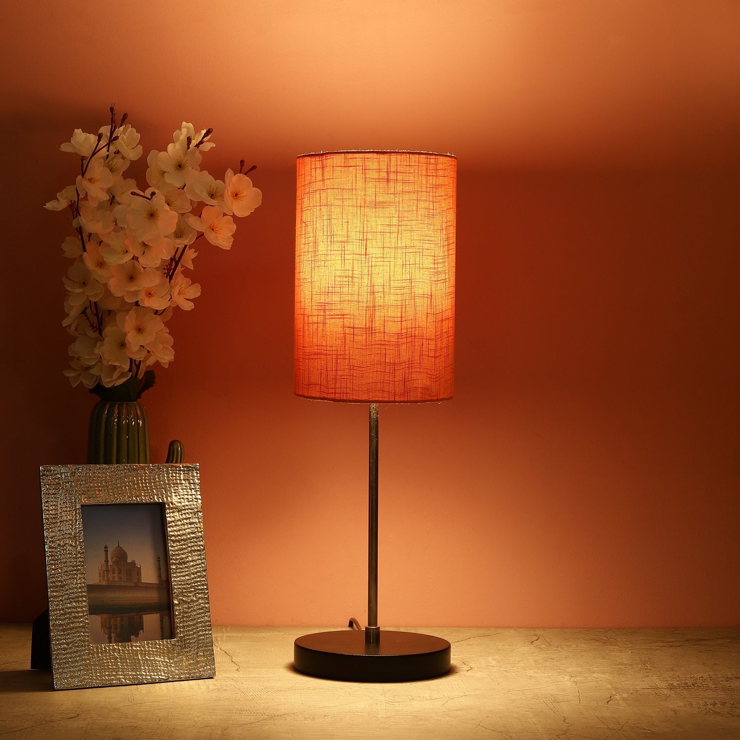 Silver Metal Table Lamp Suitable For Bedroom Office And Living Room, Pack Of 1(Complete Set)