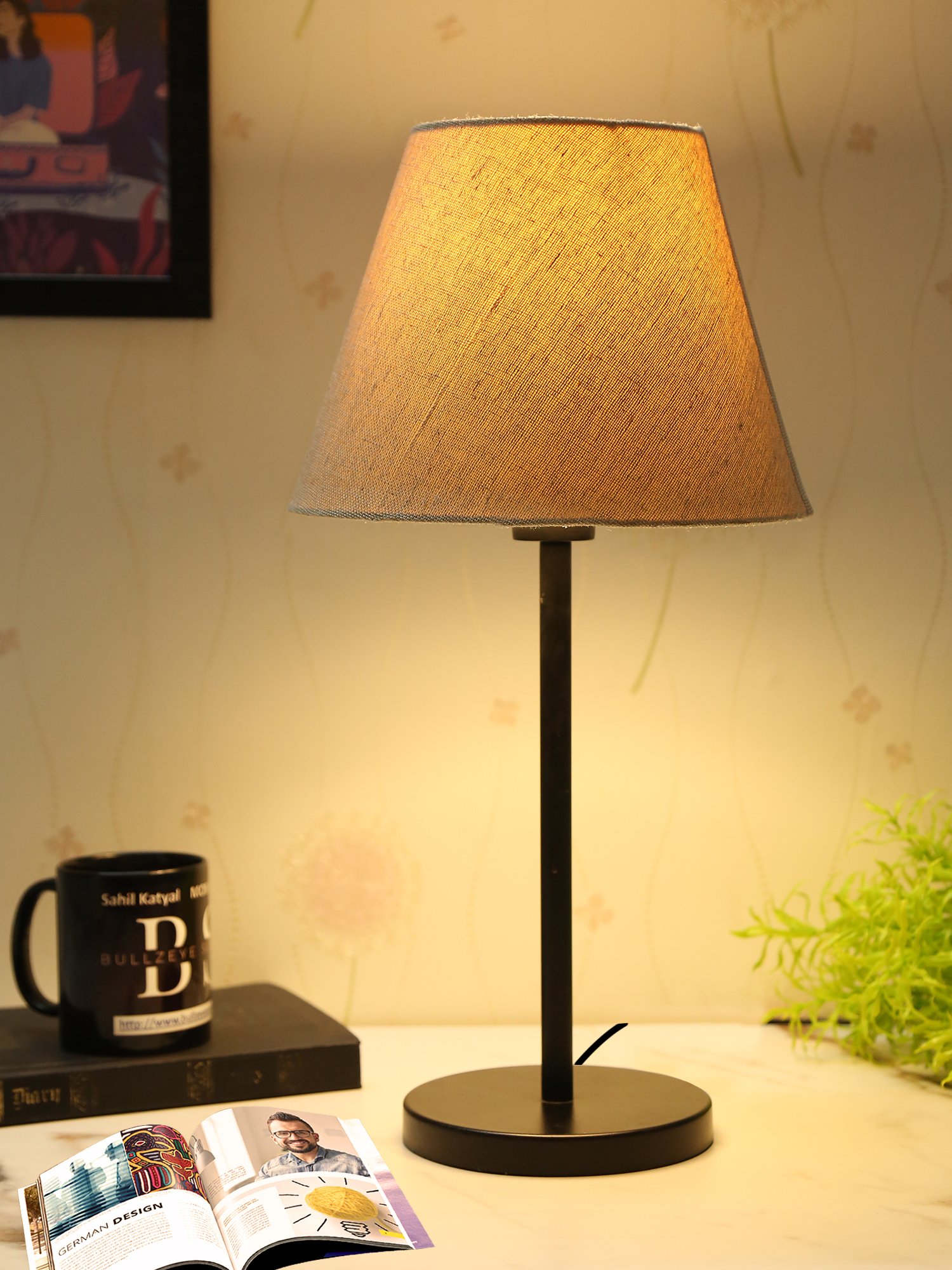 Black Metal Table Lamp Suitable For Bedroom Office And Living Room, Pack Of 1(Complete Set)
